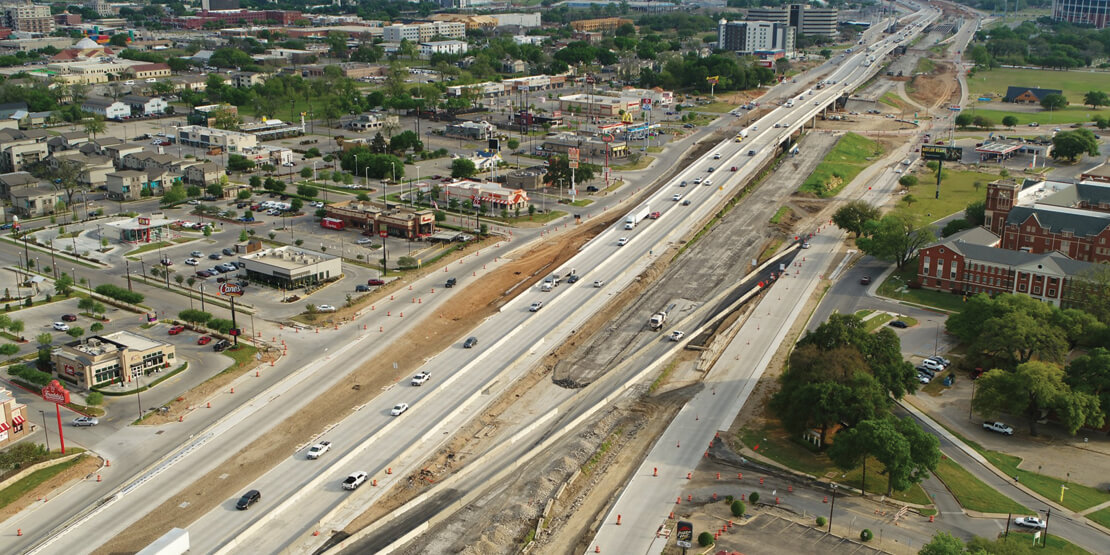 An aerial view of the old IH 35 Waco 4B freeway 